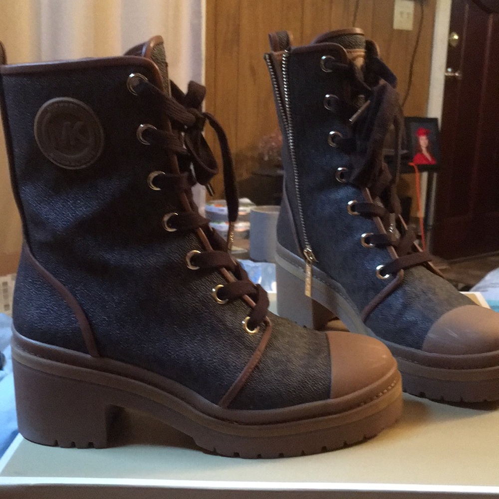 Micheal Kors Boots, worn once